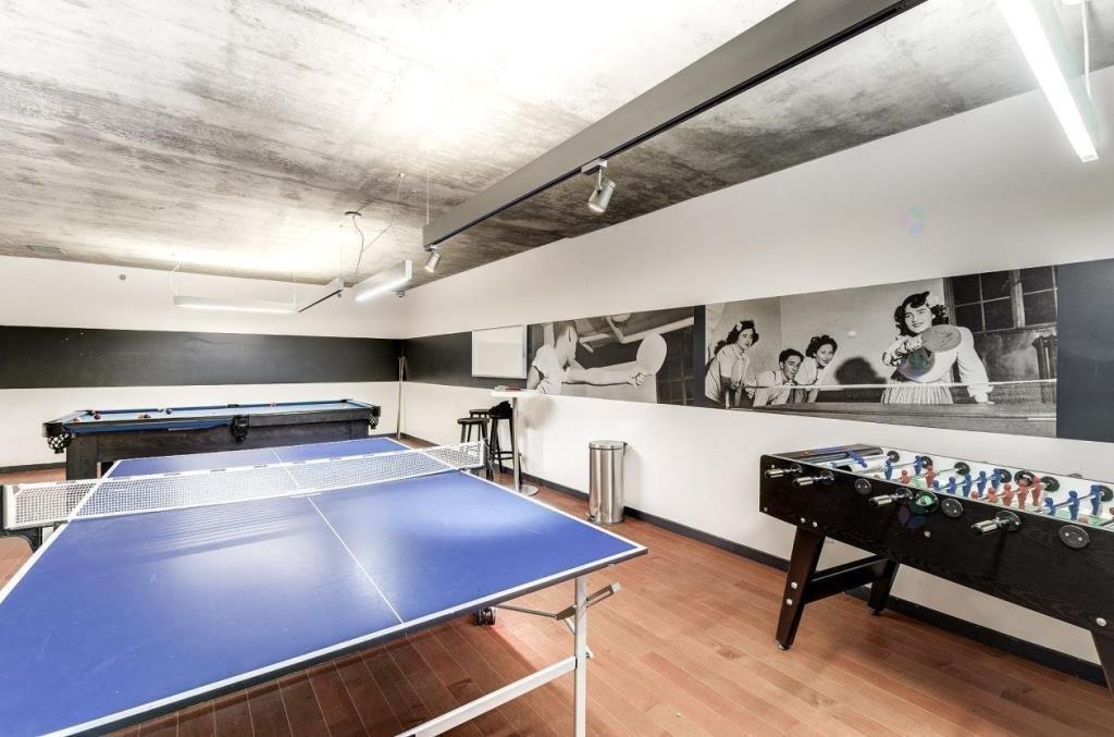 Salle de jeux - 529-1414 Rue Chomedey, Montréal (Ville-Marie), QC - Indoor Photo Showing Other Room