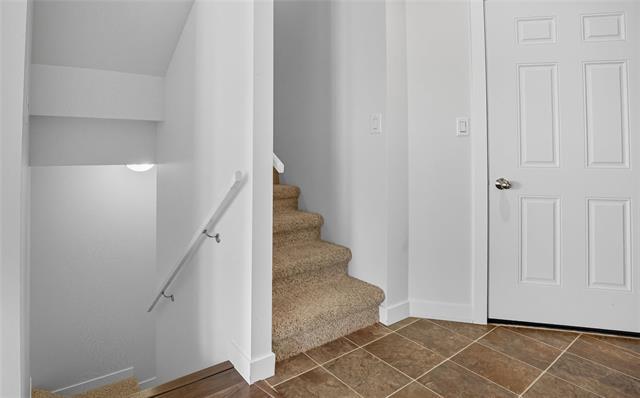 8 Landsbury Te, Niverville, MB