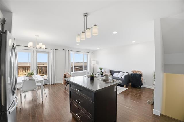 8 Landsbury Te, Niverville, MB