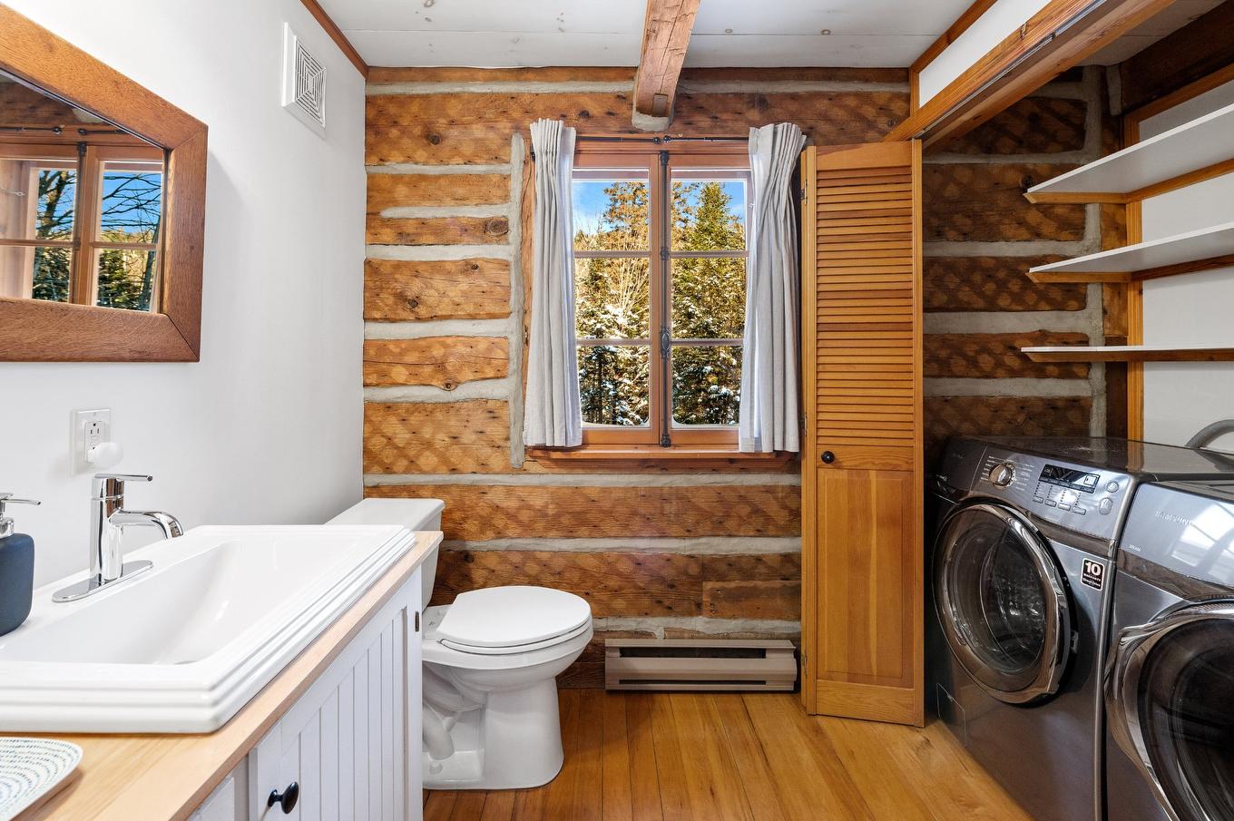 Powder room - 1735 - 1737 Ch. De La Gare, Val-Morin, QC - Indoor Photo Showing Laundry Room