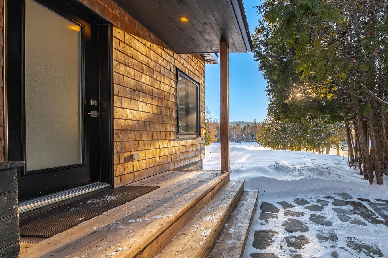 Exterior entrance - 1735 - 1737 Ch. De La Gare, Val-Morin, QC - Outdoor