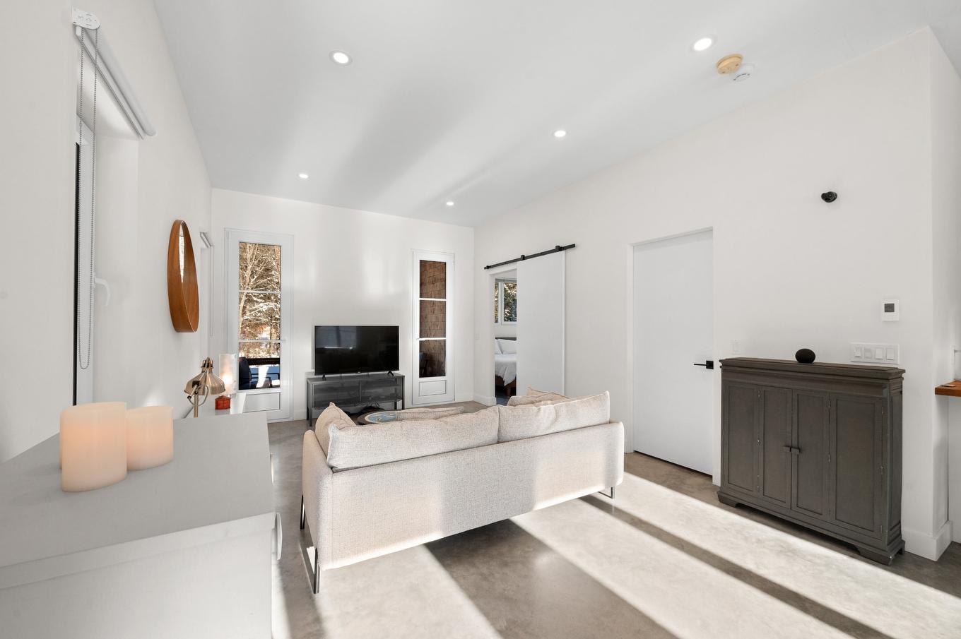 Overall view - 1735 - 1737 Ch. De La Gare, Val-Morin, QC - Indoor