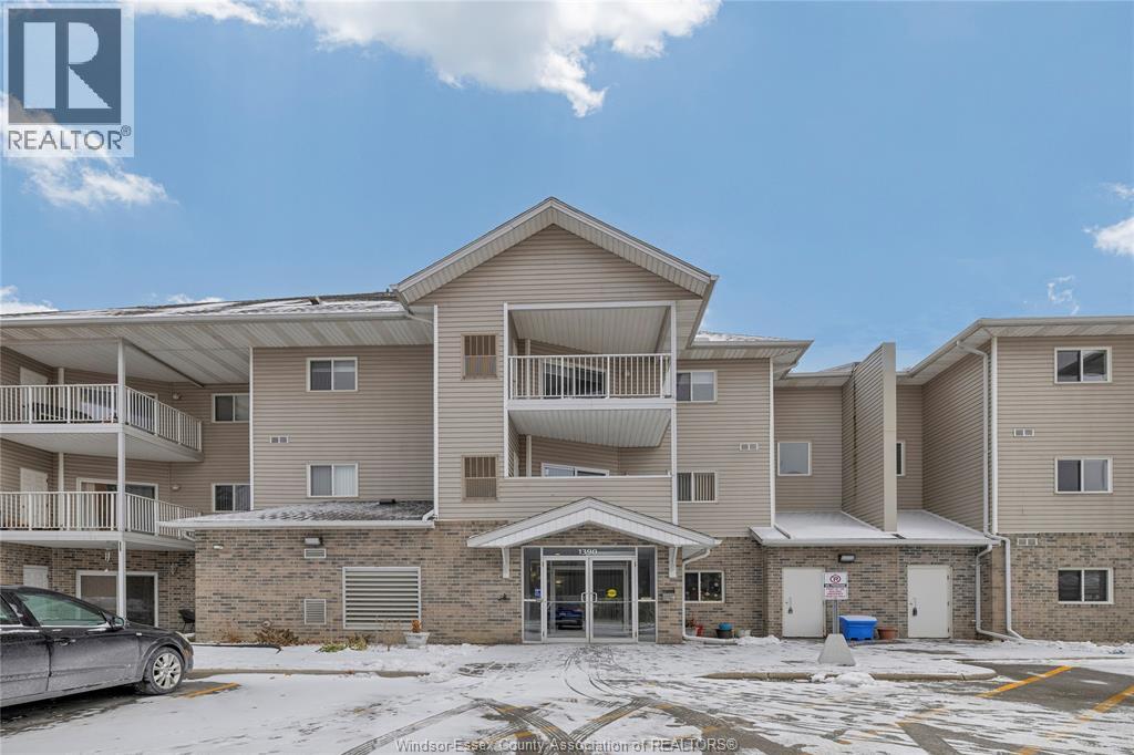 1390 Lauzon Road Unit# 114, Windsor, ON - Outdoor