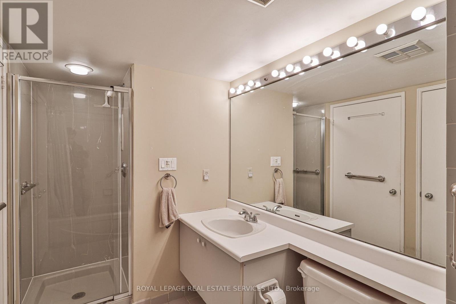 512 - 2267 Lake Shore Boulevard W, Toronto, ON