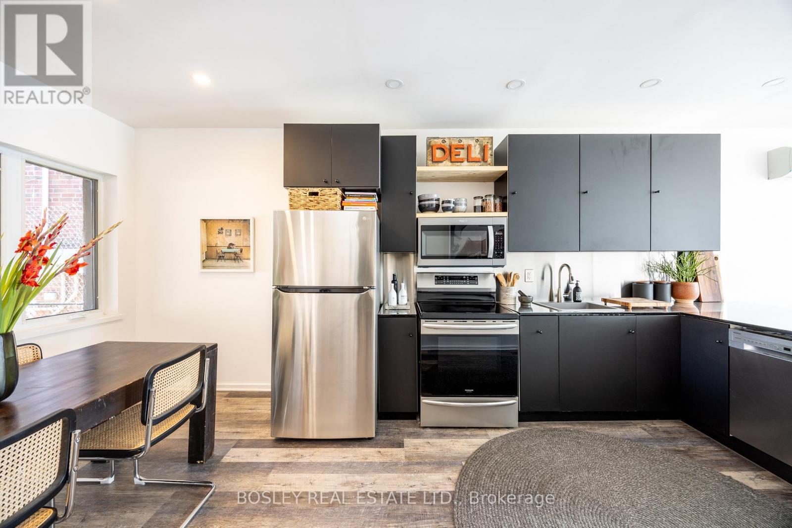 1007 Weston Road, Toronto, ON - Indoor Photo Showing Kitchen