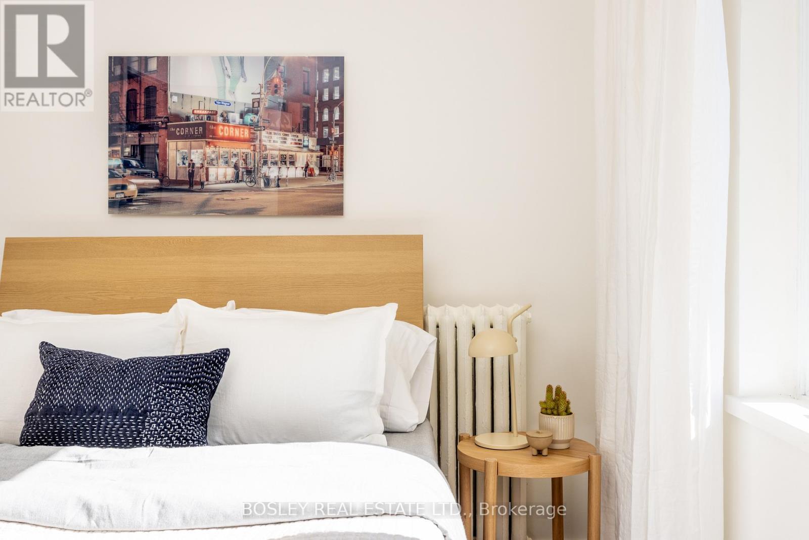 1007 Weston Road, Toronto, ON - Indoor Photo Showing Bedroom