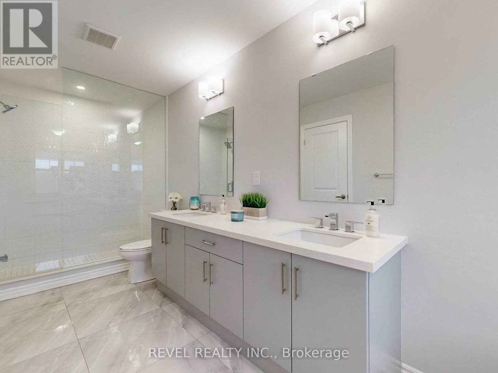 4 Paradise Way, Whitby (Rolling Acres), ON - Indoor Photo Showing Bathroom