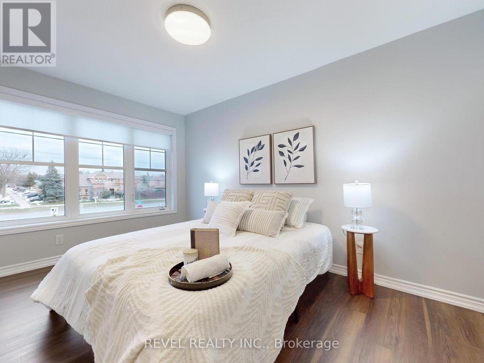 4 Paradise Way, Whitby (Rolling Acres), ON - Indoor Photo Showing Bedroom