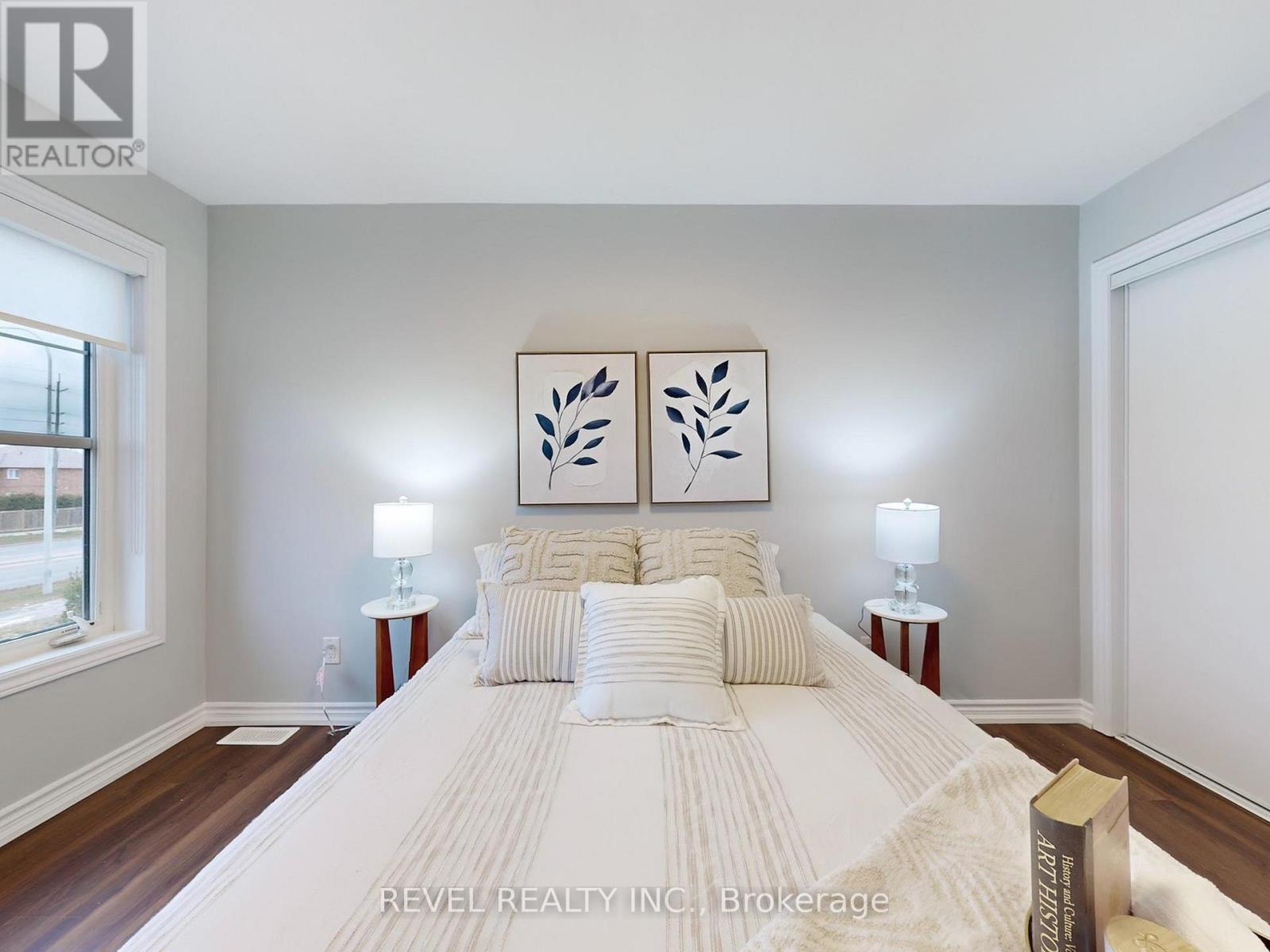 4 Paradise Way, Whitby (Rolling Acres), ON - Indoor Photo Showing Bedroom