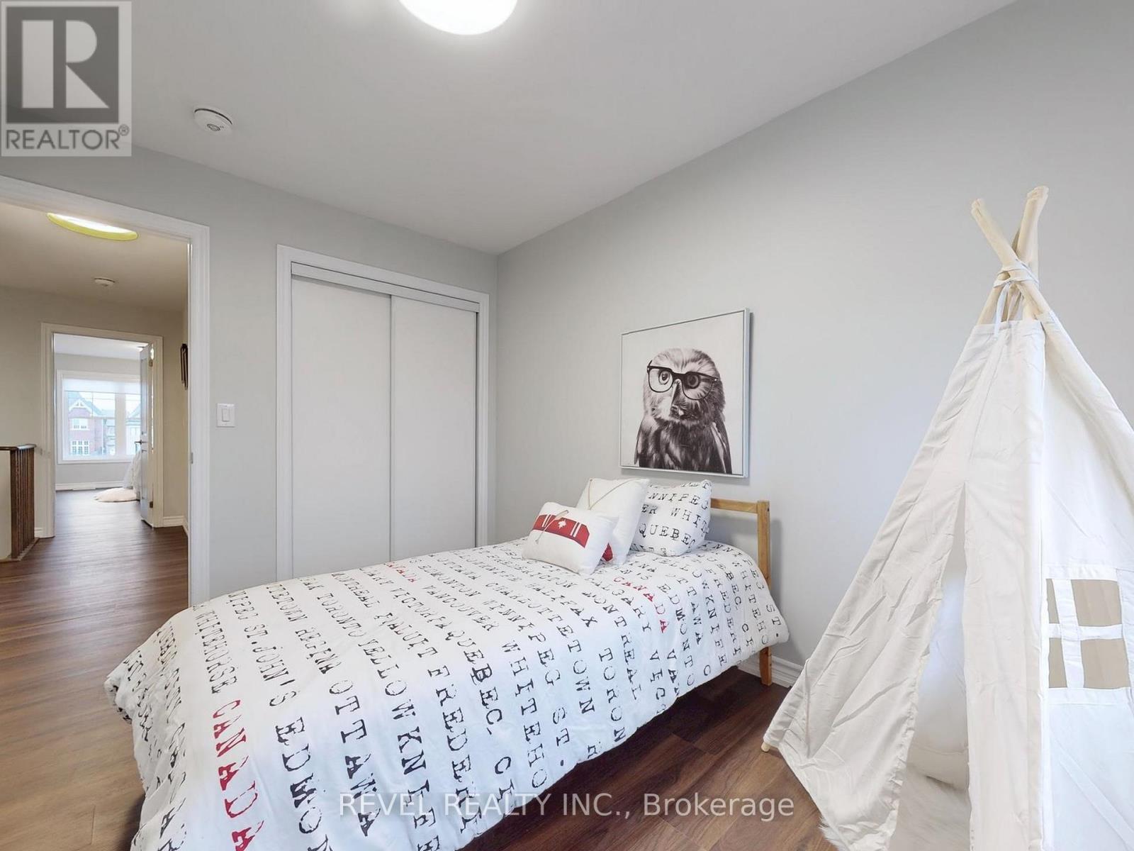 4 Paradise Way, Whitby (Rolling Acres), ON - Indoor Photo Showing Bedroom