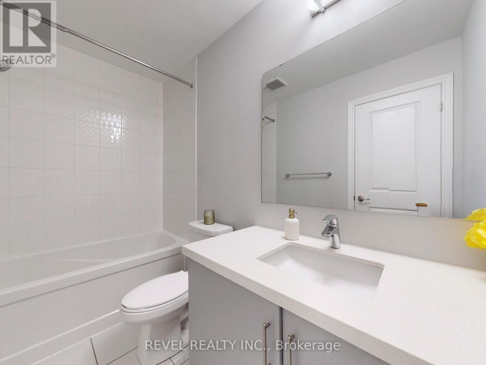 4 Paradise Way, Whitby (Rolling Acres), ON - Indoor Photo Showing Bathroom