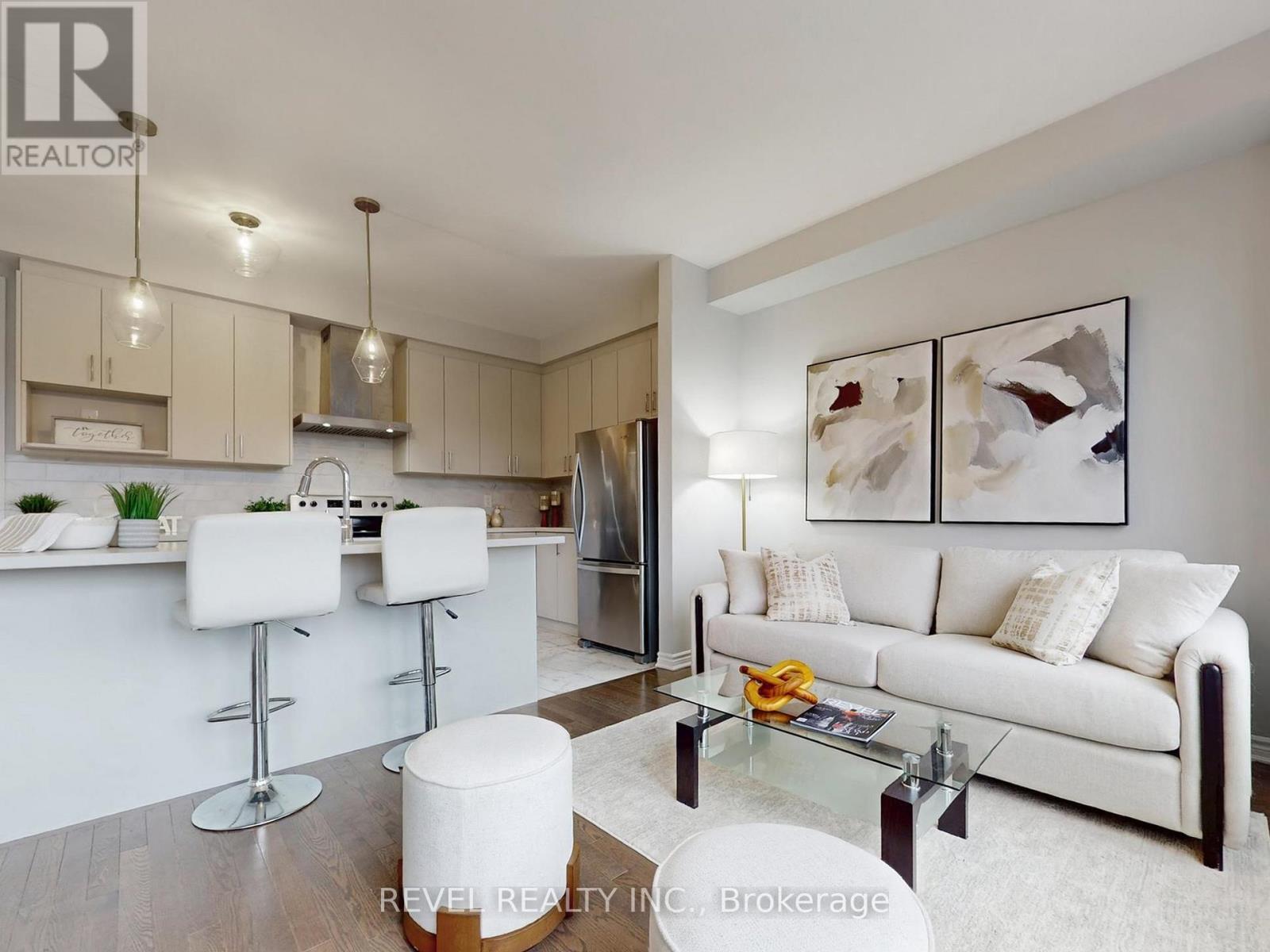 4 Paradise Way, Whitby (Rolling Acres), ON - Indoor