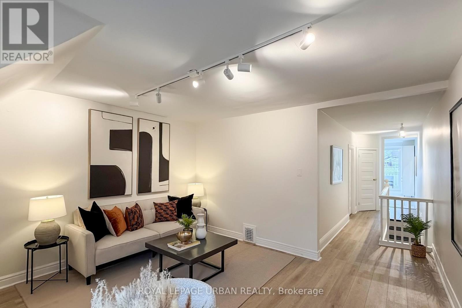 772 Richmond Street W, Toronto, ON