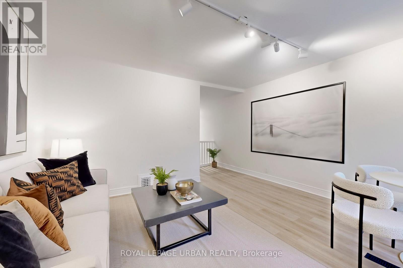 772 Richmond Street W, Toronto, ON