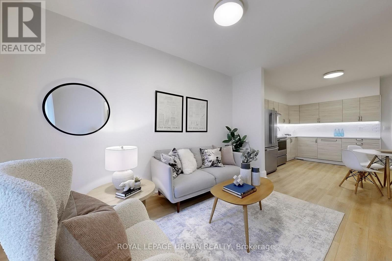 772 Richmond Street W, Toronto, ON