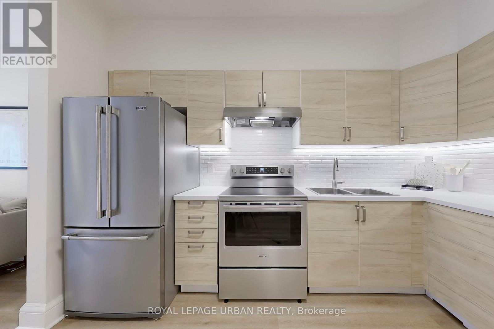 772 Richmond Street W, Toronto, ON