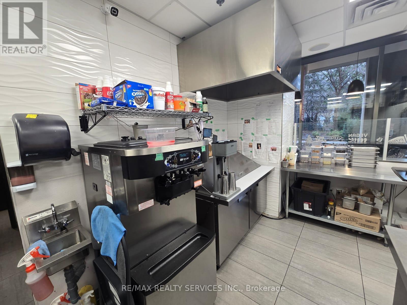 55 St Clair Avenue, Toronto, ON