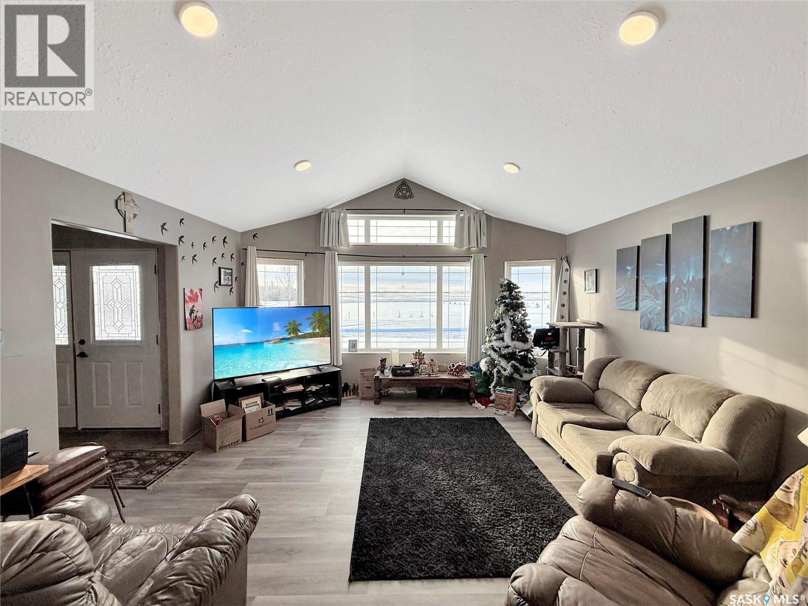 Paddockwood Acreage, Paddockwood Rm No. 520, SK - Indoor Photo Showing Living Room