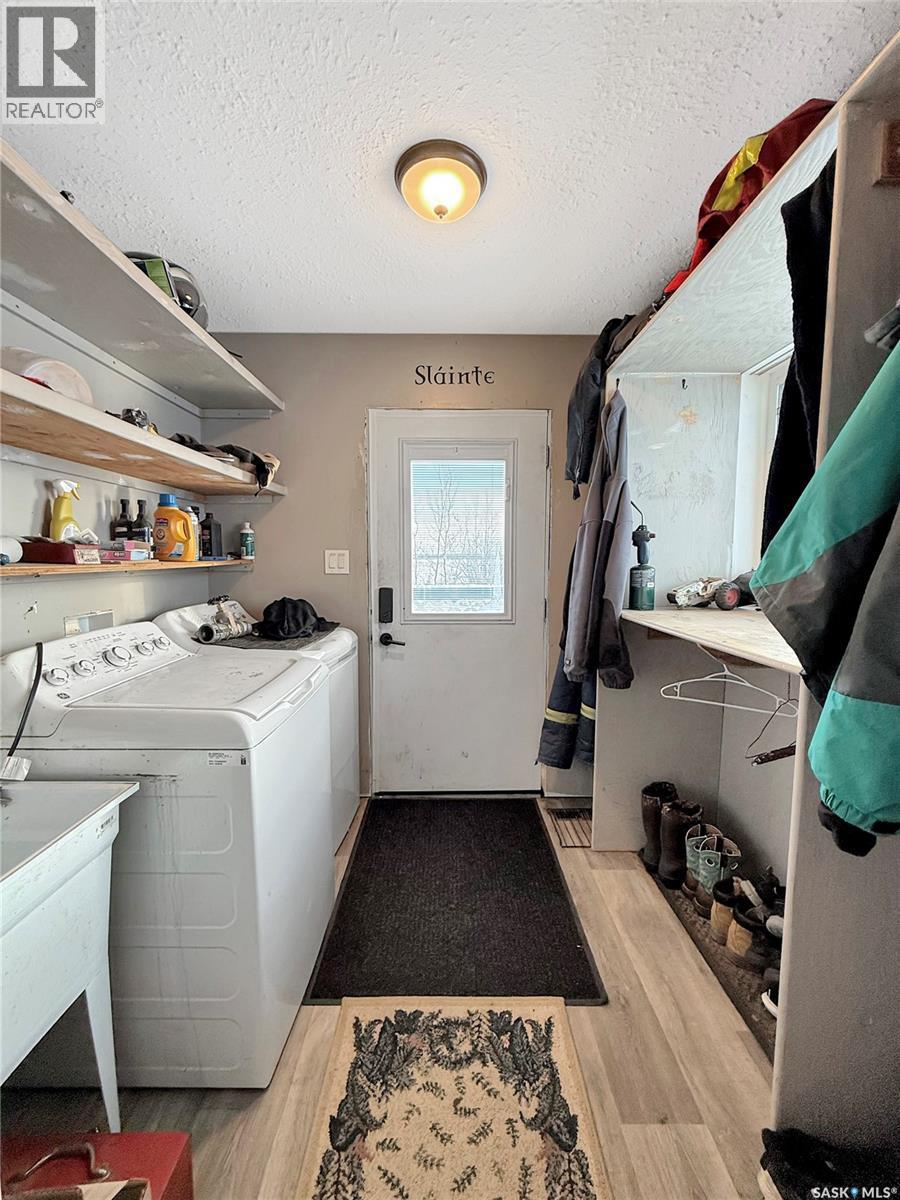 Paddockwood Acreage, Paddockwood Rm No. 520, SK - Indoor Photo Showing Laundry Room