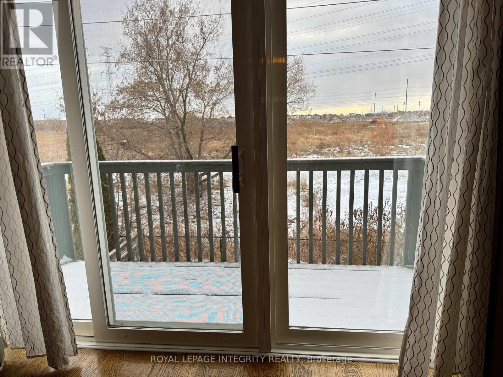 72 Castle Glen Crescent E, Ottawa, ON - Indoor Photo Showing Other Room