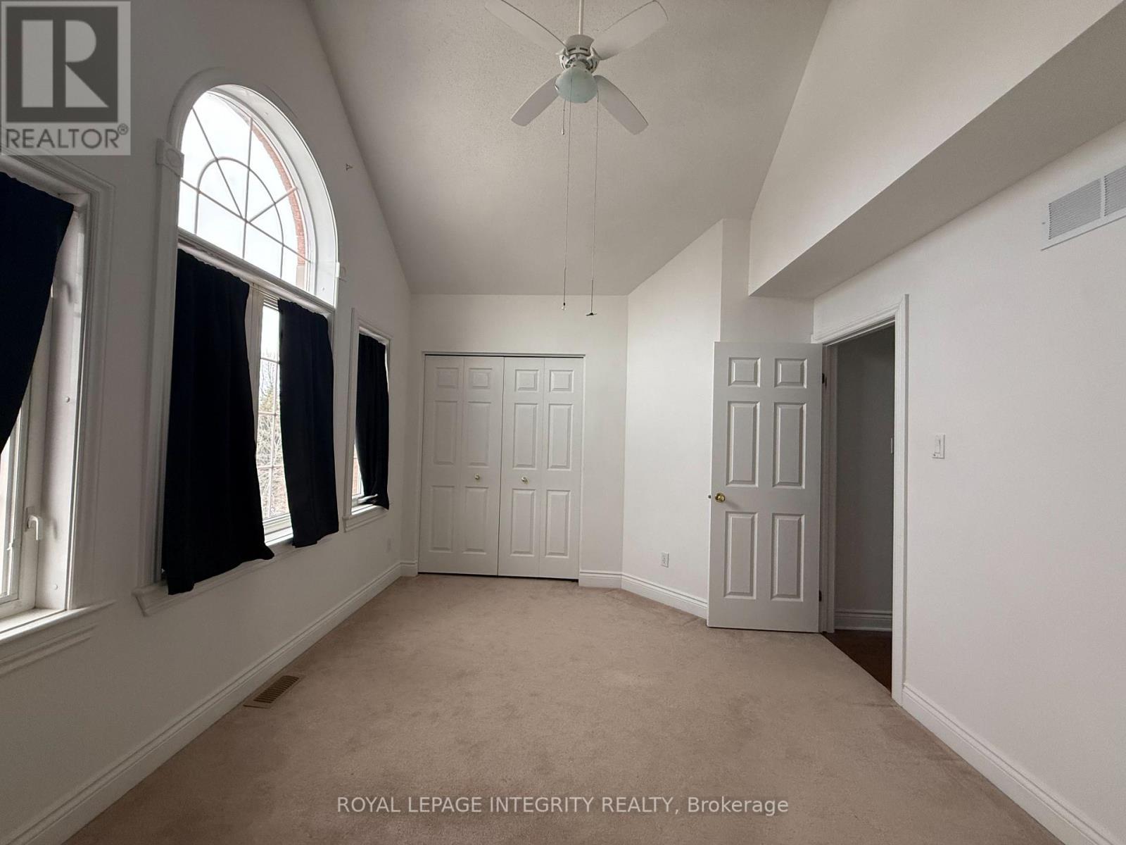 72 Castle Glen Crescent E, Ottawa, ON - Indoor Photo Showing Other Room