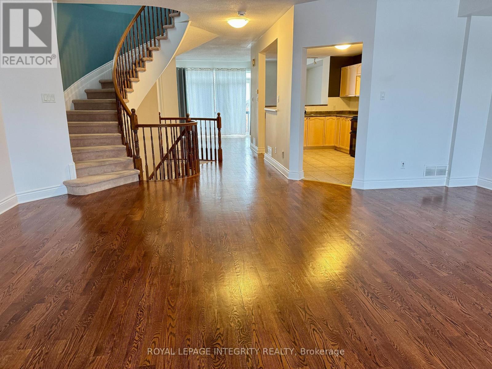 72 Castle Glen Crescent E, Ottawa, ON - Indoor Photo Showing Other Room