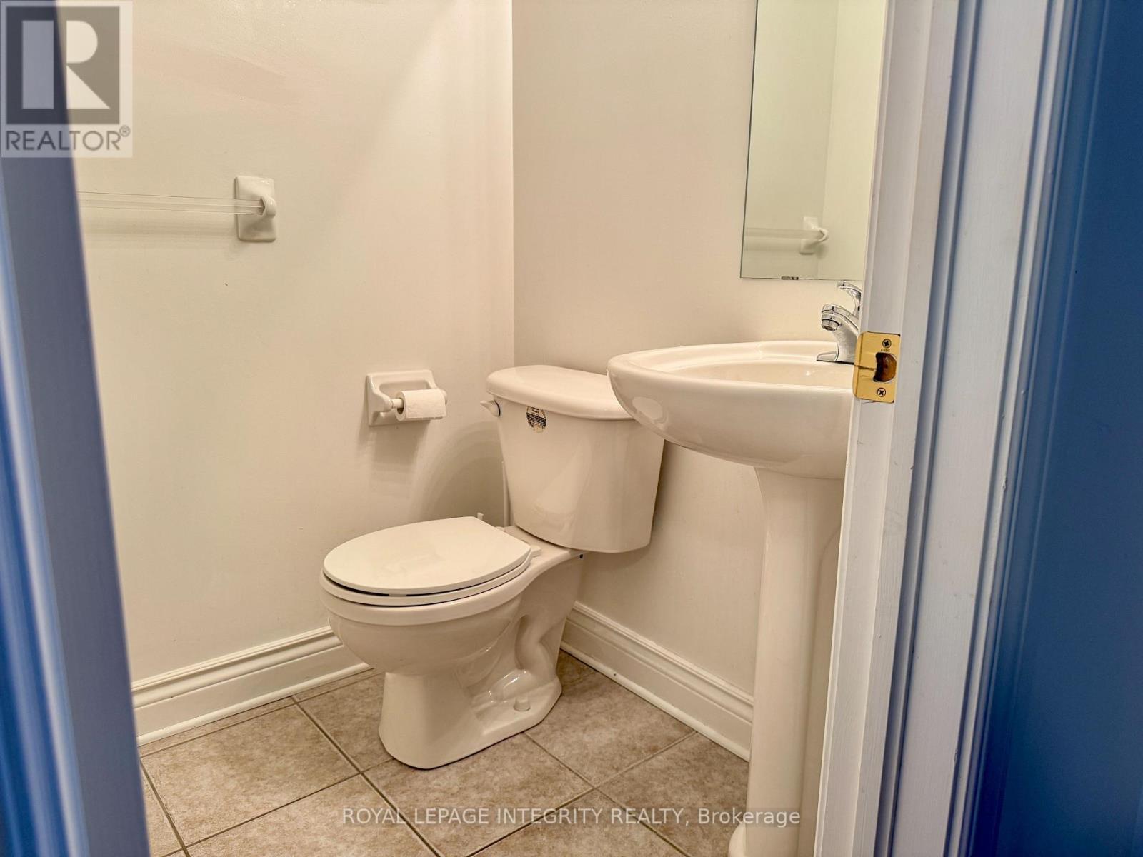 72 Castle Glen Crescent E, Ottawa, ON - Indoor Photo Showing Bathroom