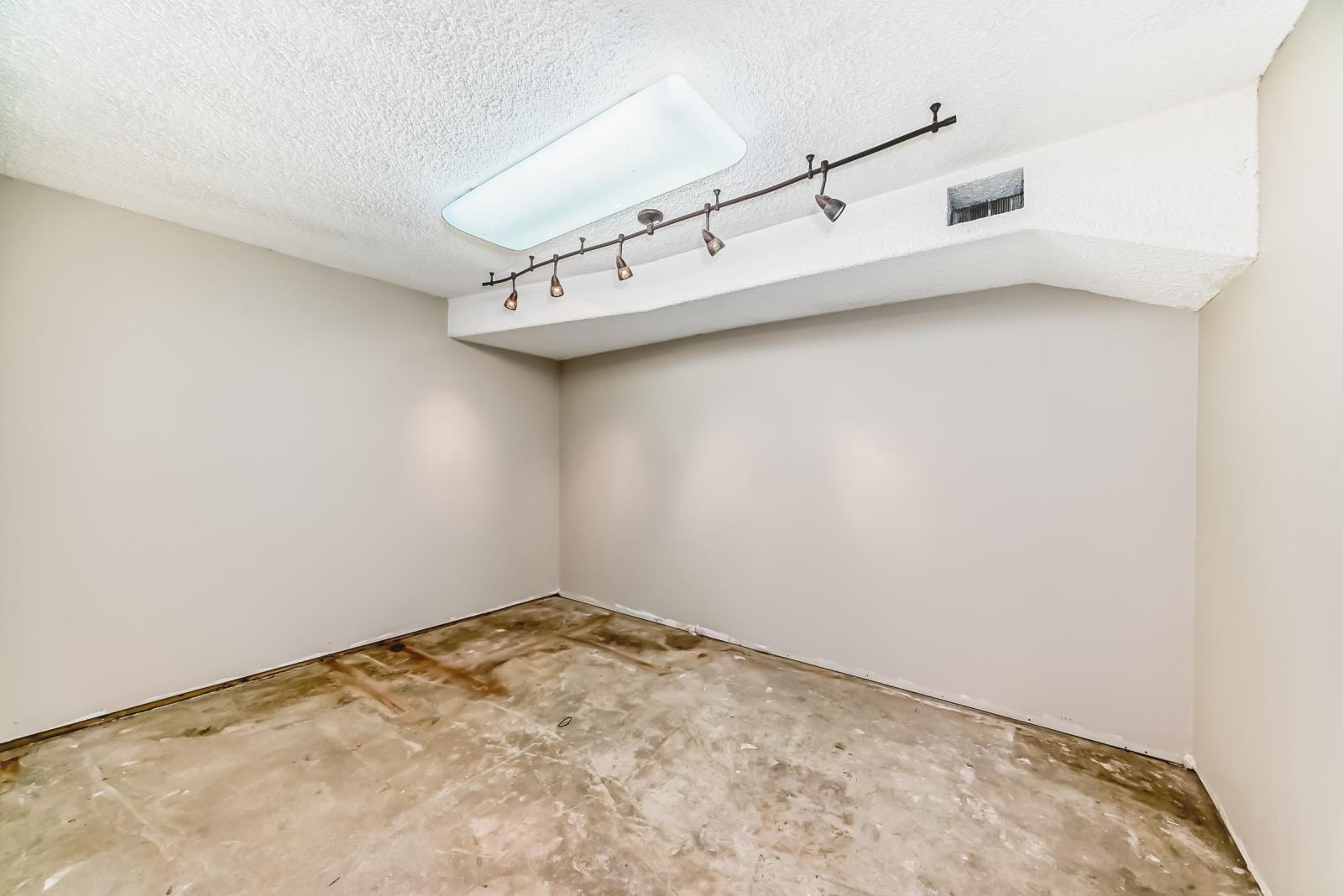 10969 101 Street, Edmonton, AB