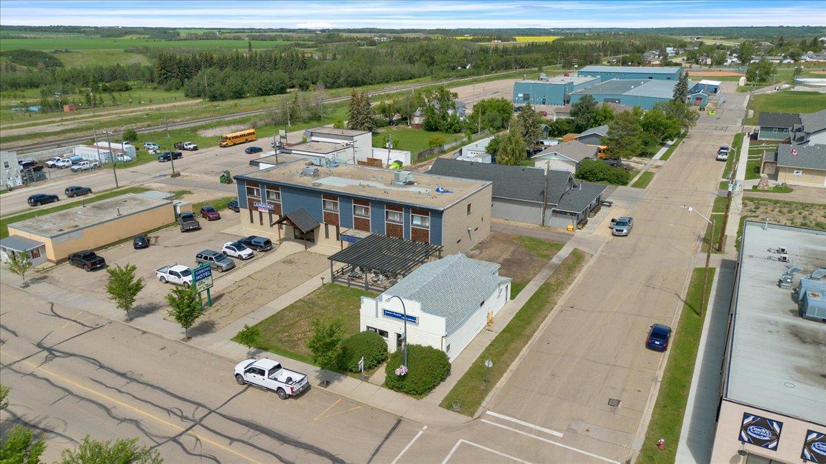5002 50 Avenue, Gibbons, AB