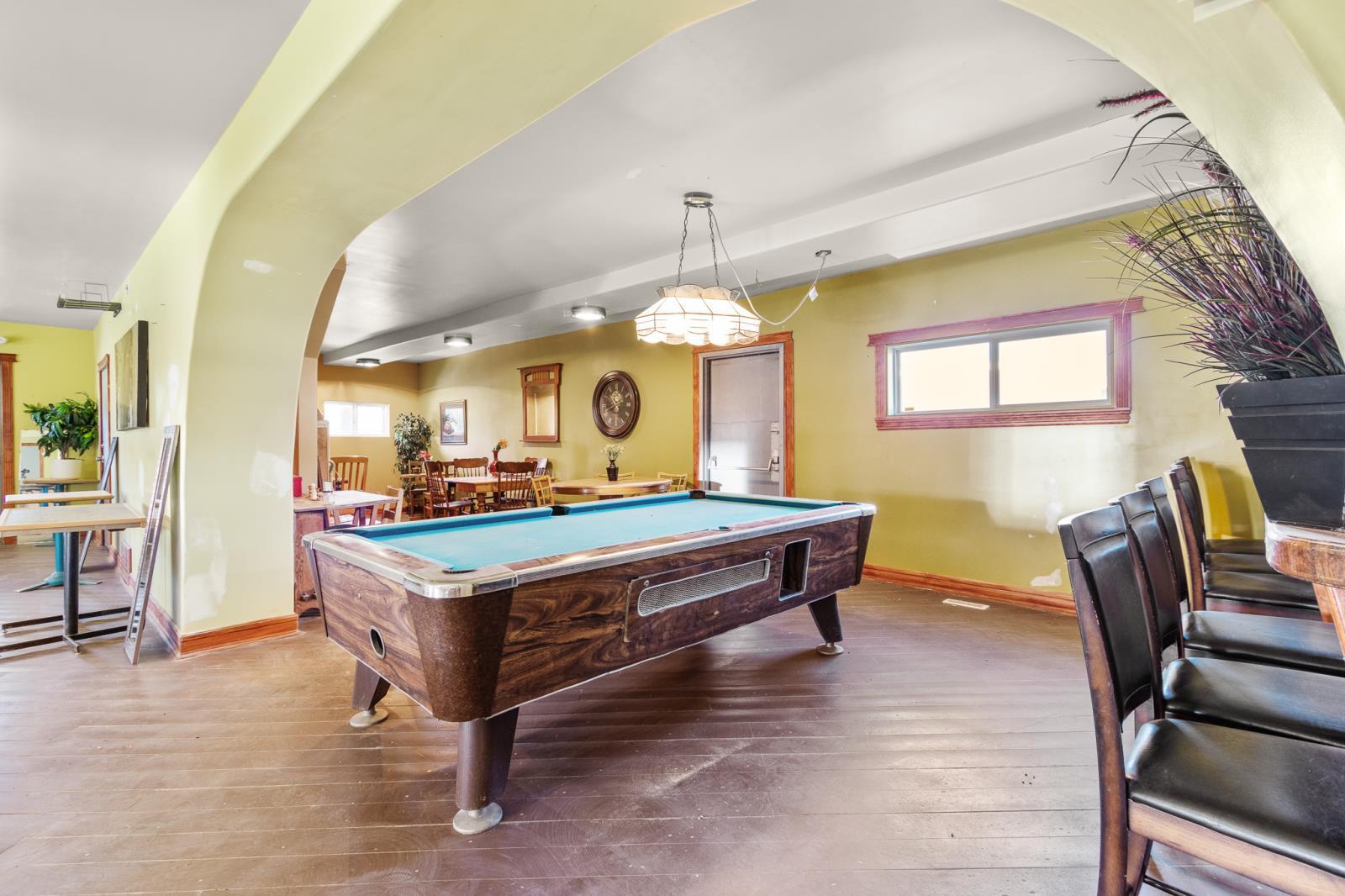 102 2 Avenue, Winfield, AB