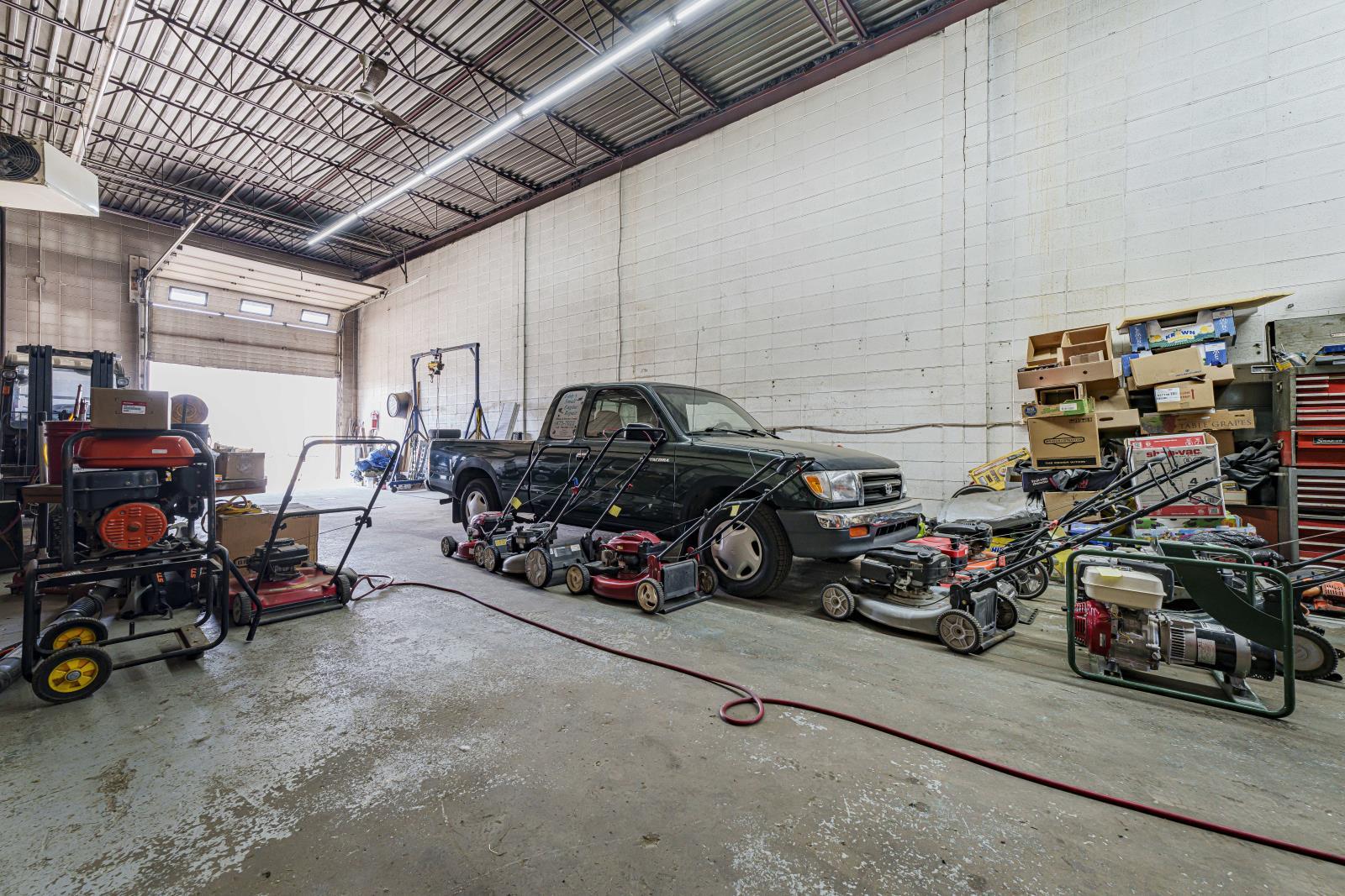 14235 140 St Nw, Edmonton, AB