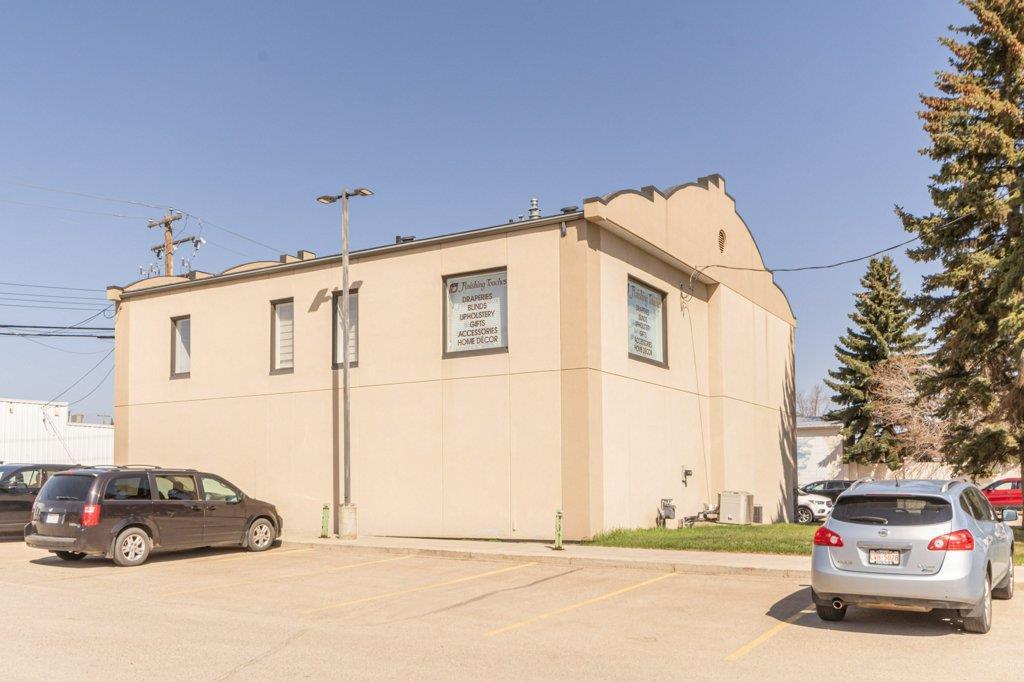 5001 51 Avenue, Wetaskiwin, AB