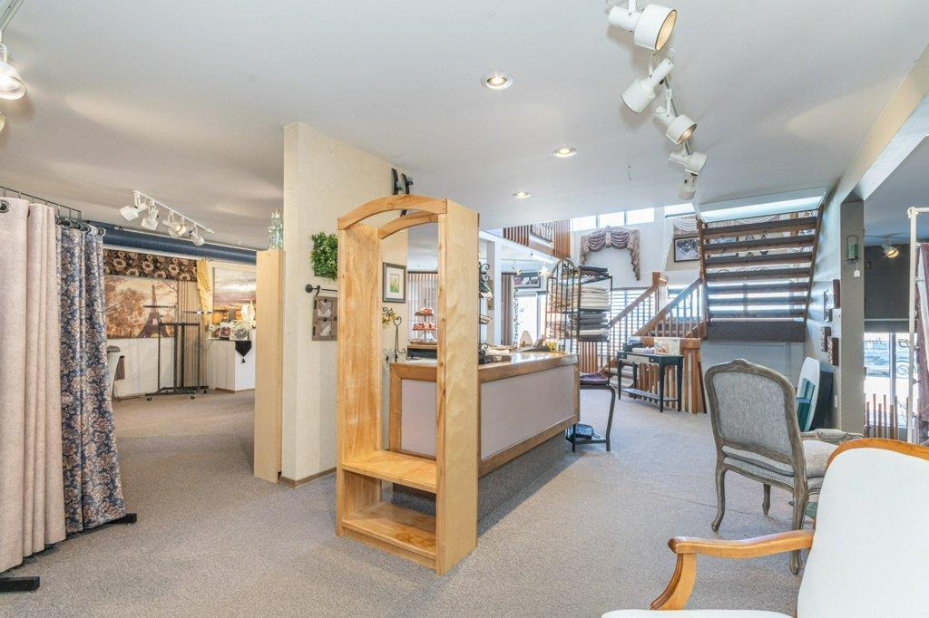 5001 51 Avenue, Wetaskiwin, AB