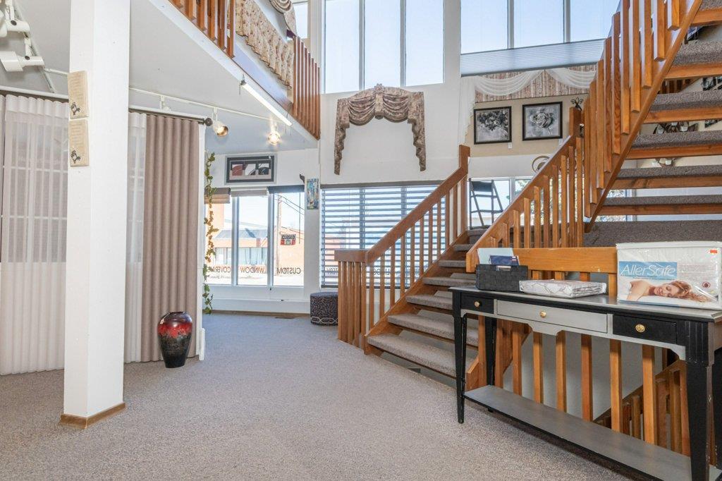 5001 51 Avenue, Wetaskiwin, AB