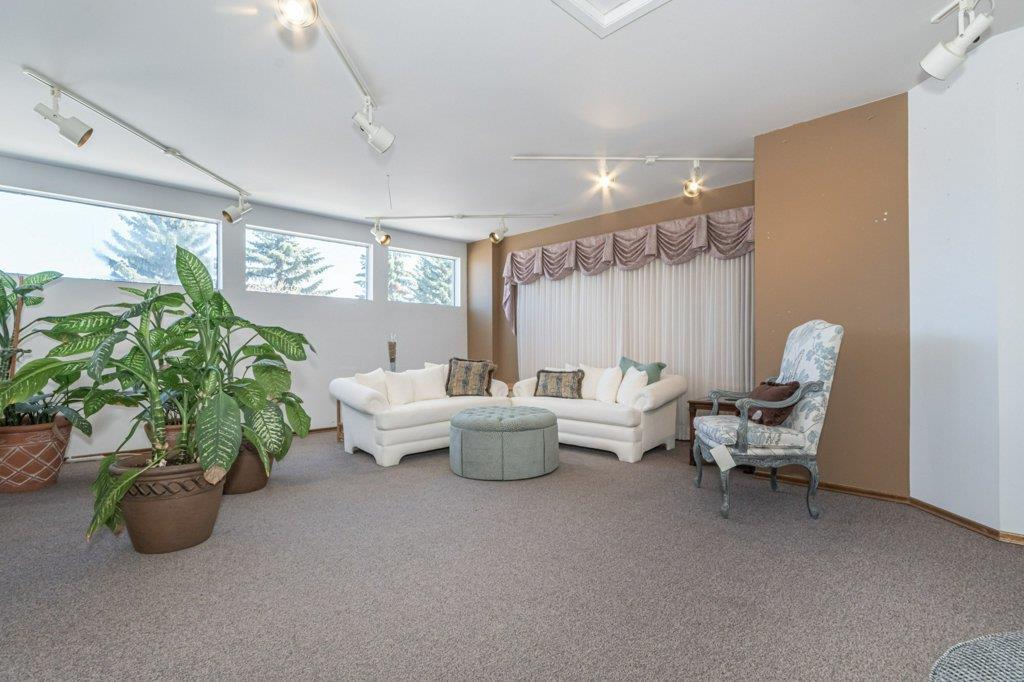 5001 51 Avenue, Wetaskiwin, AB