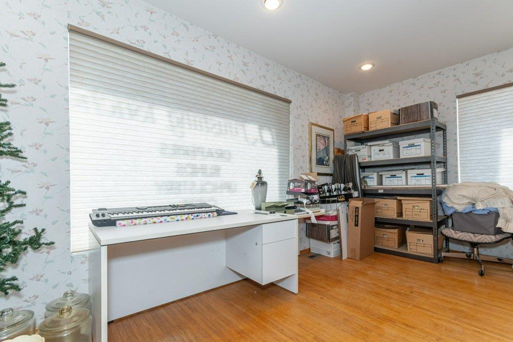 5001 51 Avenue, Wetaskiwin, AB