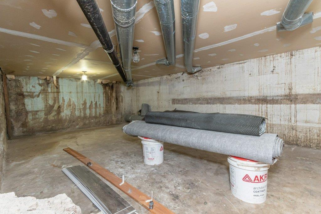 5001 51 Avenue, Wetaskiwin, AB