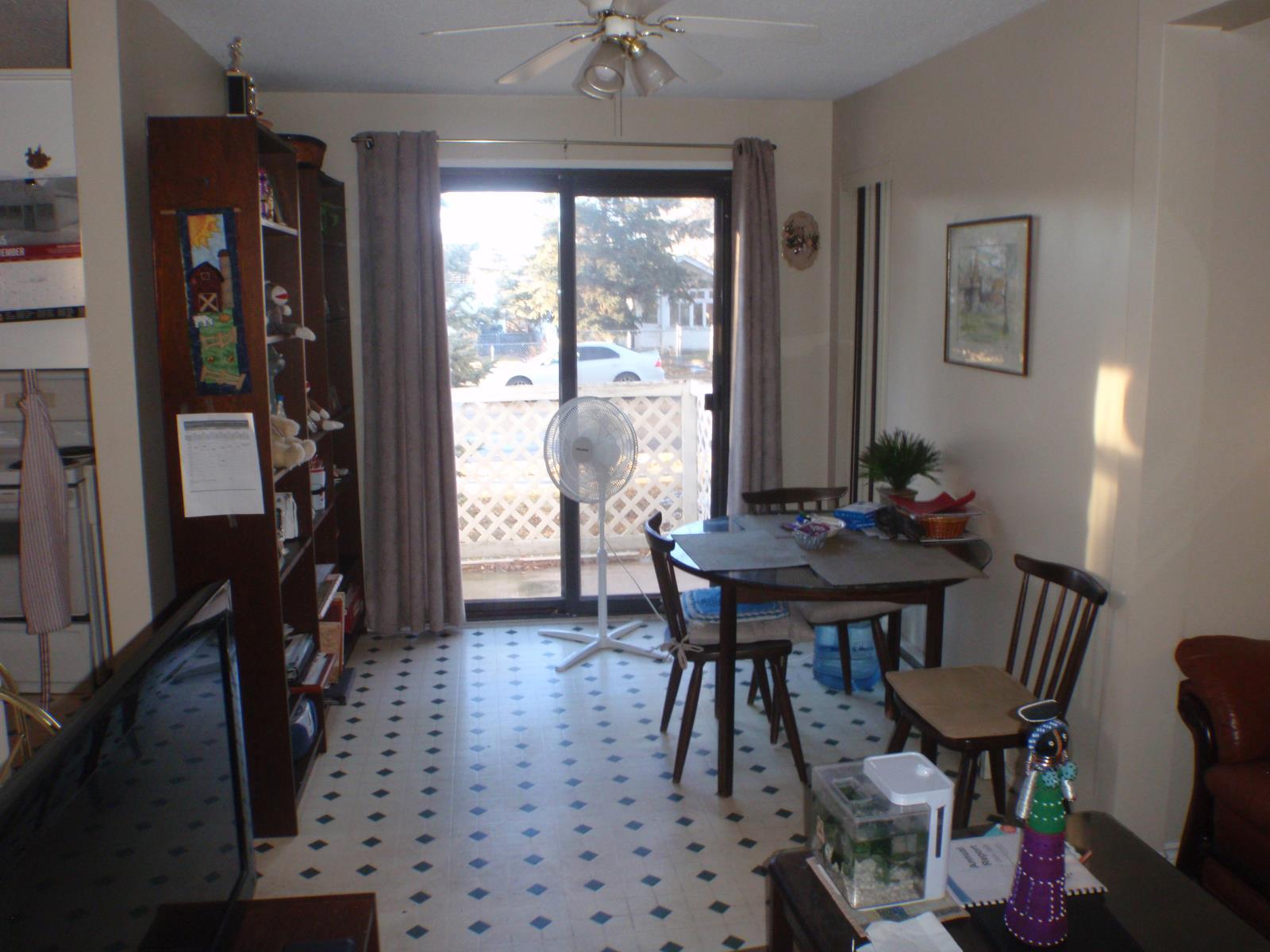 5135 52 Avenue, Barrhead, AB - Indoor Photo Showing Dining Room