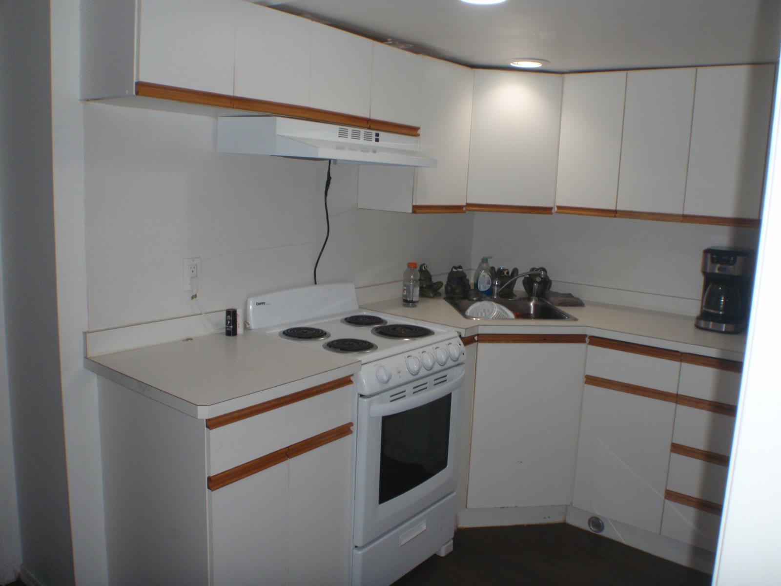 5135 52 Avenue, Barrhead, AB - Indoor Photo Showing Kitchen