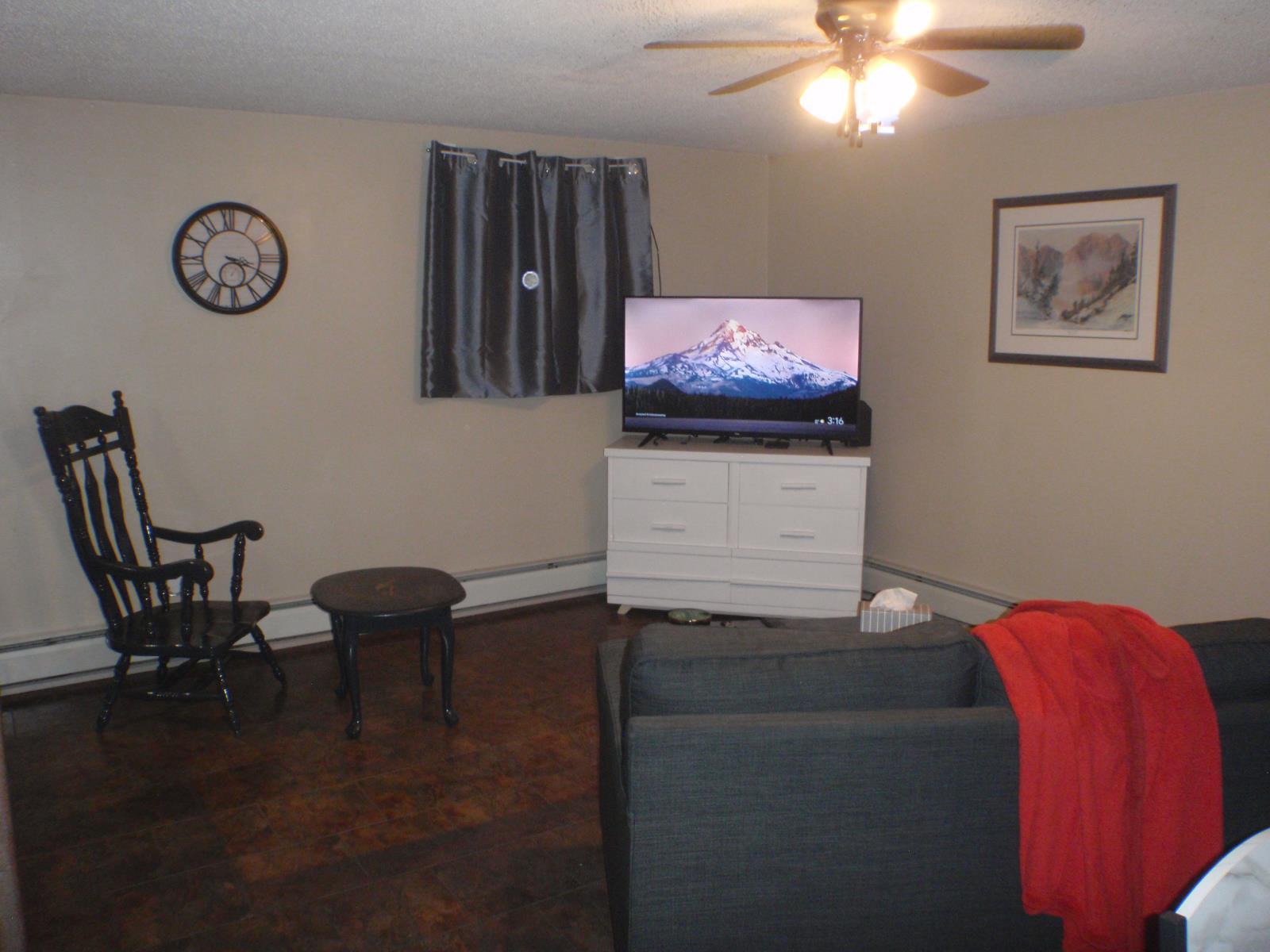 5135 52 Avenue, Barrhead, AB - Indoor