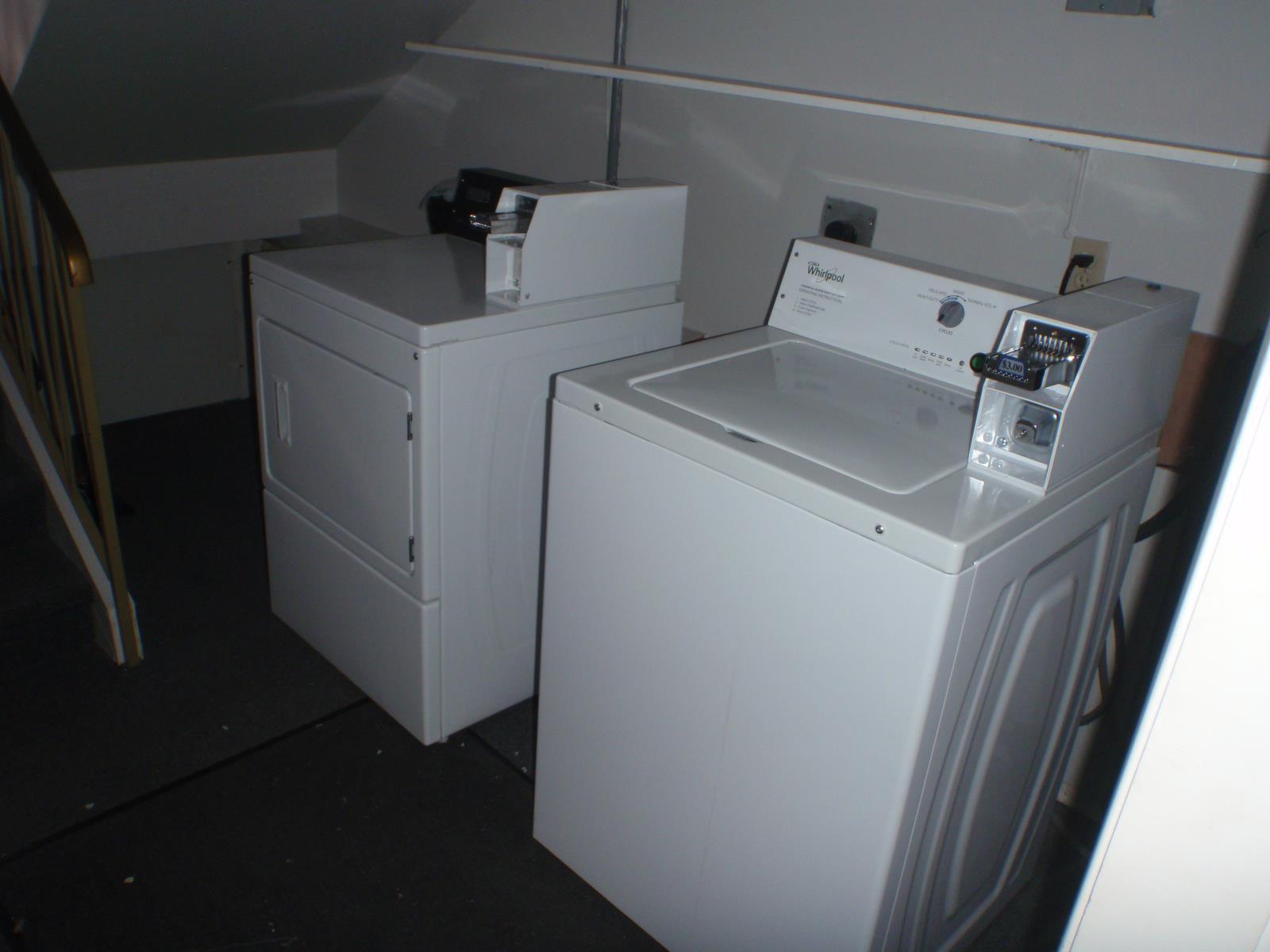 5135 52 Avenue, Barrhead, AB - Indoor Photo Showing Laundry Room