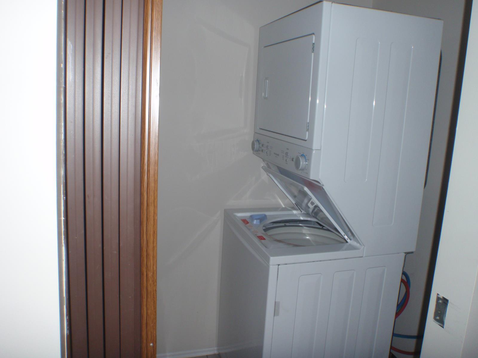 5135 52 Avenue, Barrhead, AB - Indoor Photo Showing Laundry Room