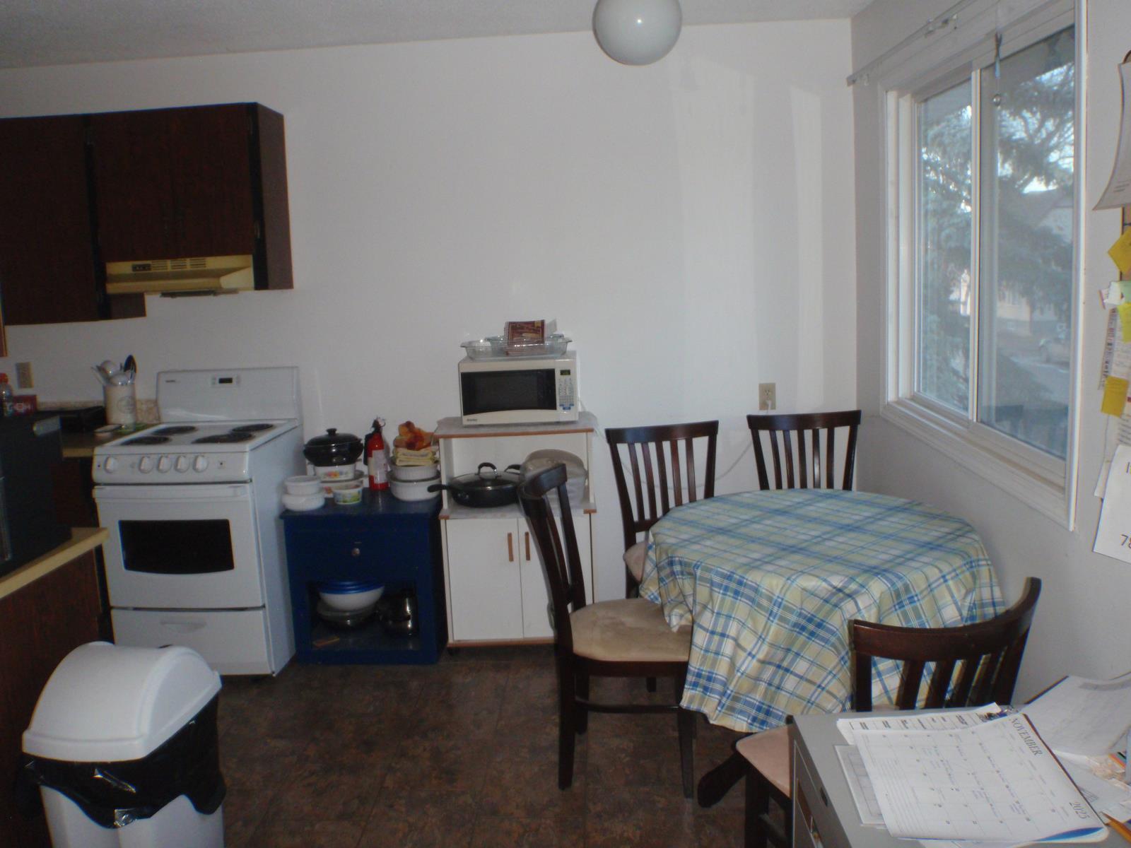 5135 52 Avenue, Barrhead, AB - Indoor