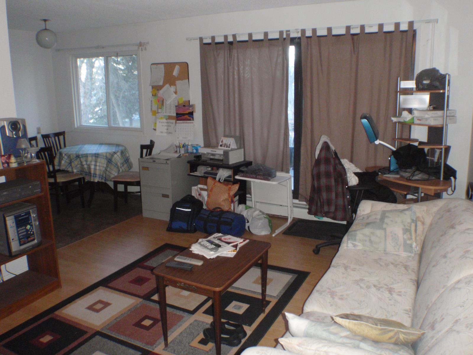 5135 52 Avenue, Barrhead, AB - Indoor Photo Showing Living Room