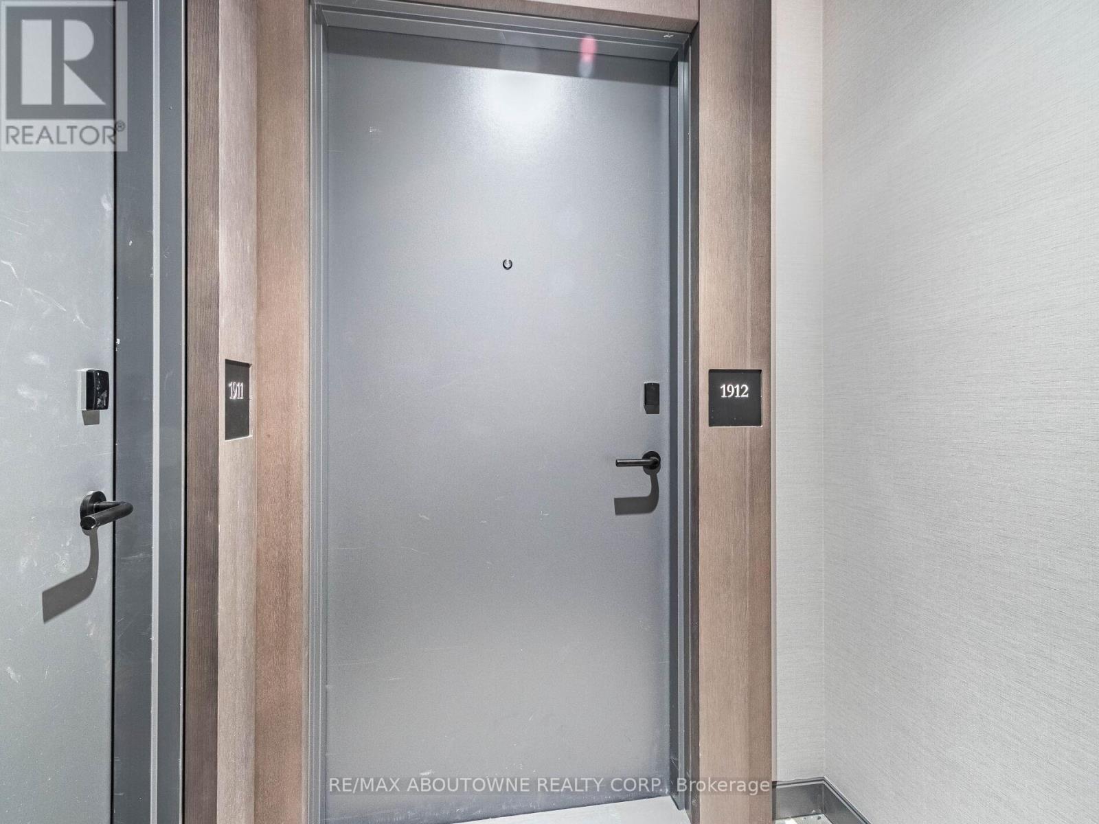 1912 - 10 Graphophone Grove, Toronto, ON - Indoor