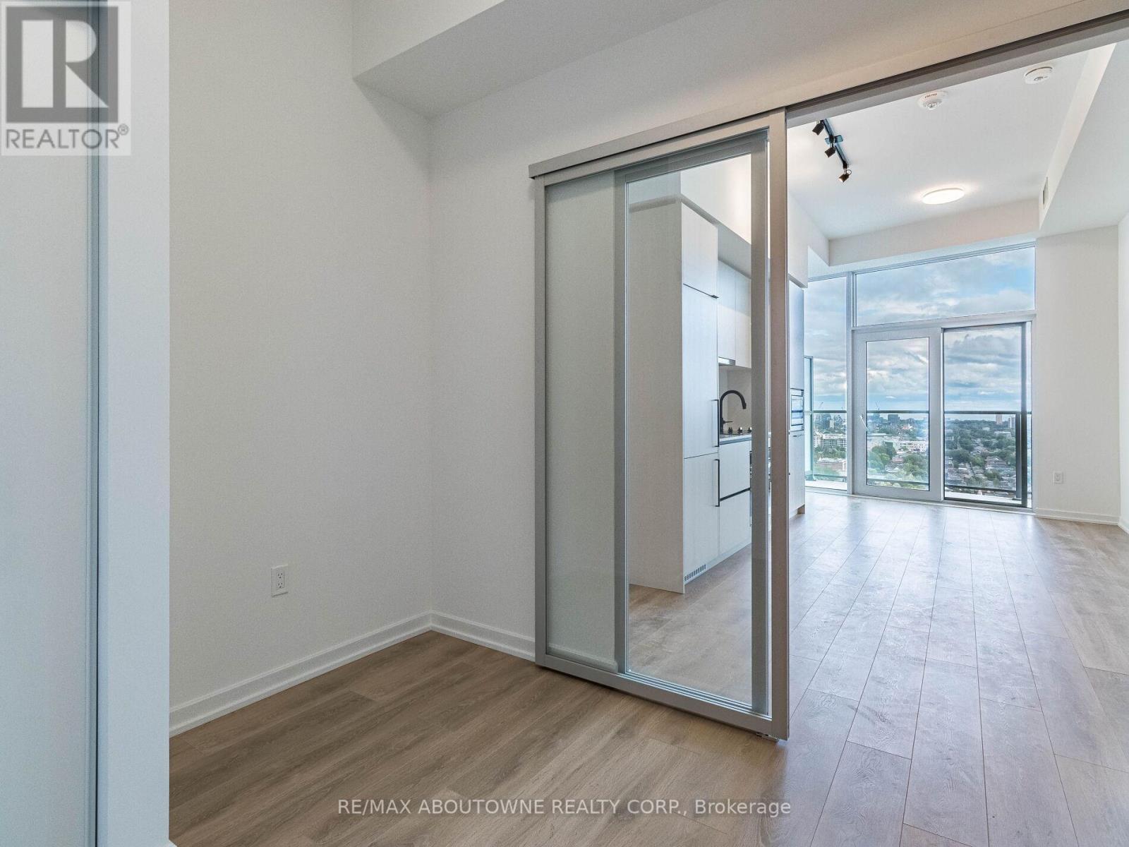 1912 - 10 Graphophone Grove, Toronto, ON - Indoor Photo Showing Other Room