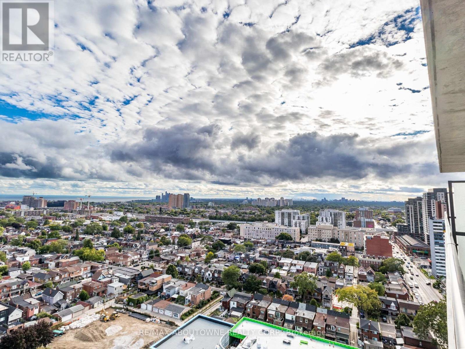 1912 - 10 Graphophone Grove, Toronto, ON - Outdoor With View