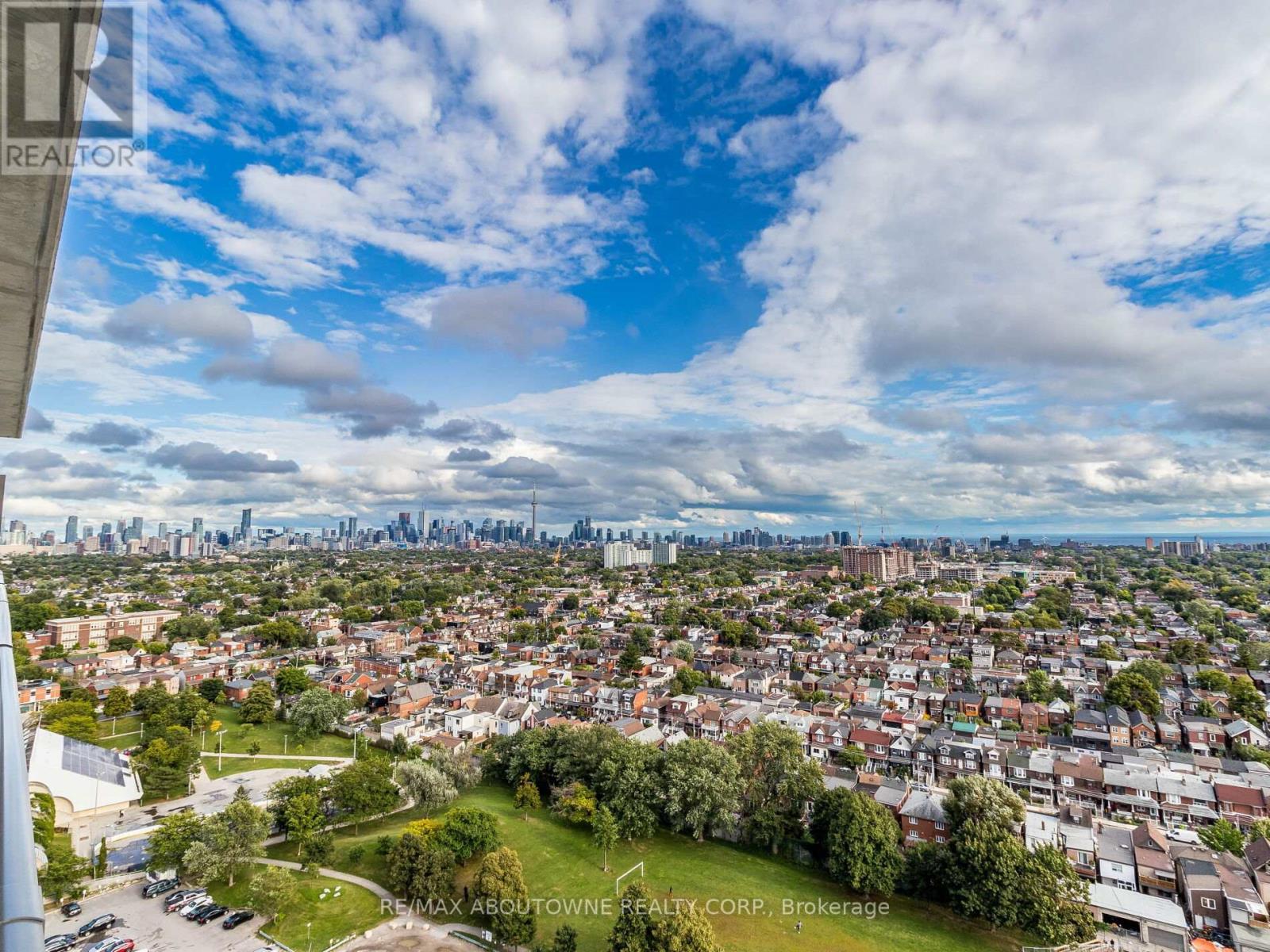 1912 - 10 Graphophone Grove, Toronto, ON - Outdoor With View