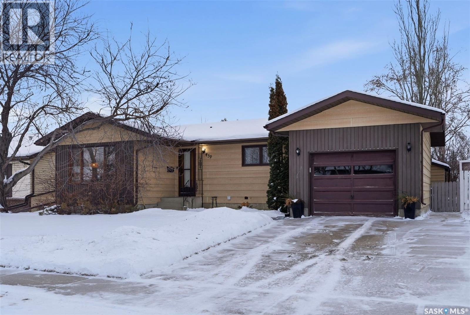 439 Manning Lane, Saskatoon, SK - Outdoor