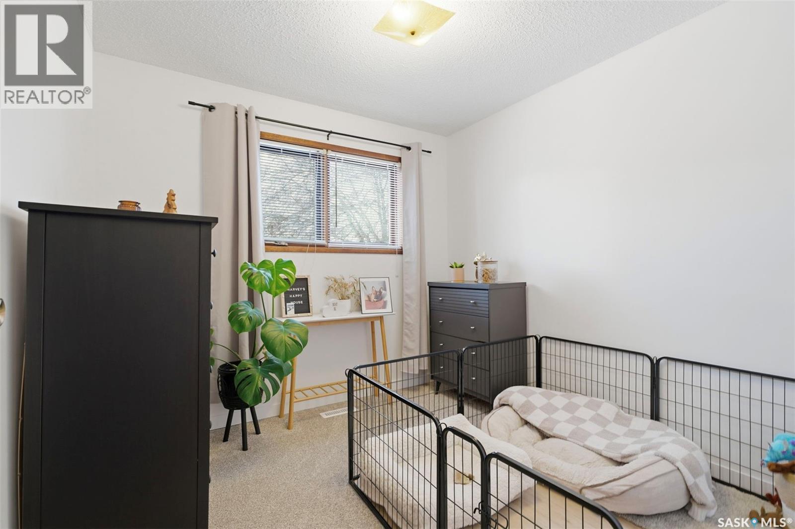 439 Manning Lane, Saskatoon, SK - Indoor Photo Showing Bedroom